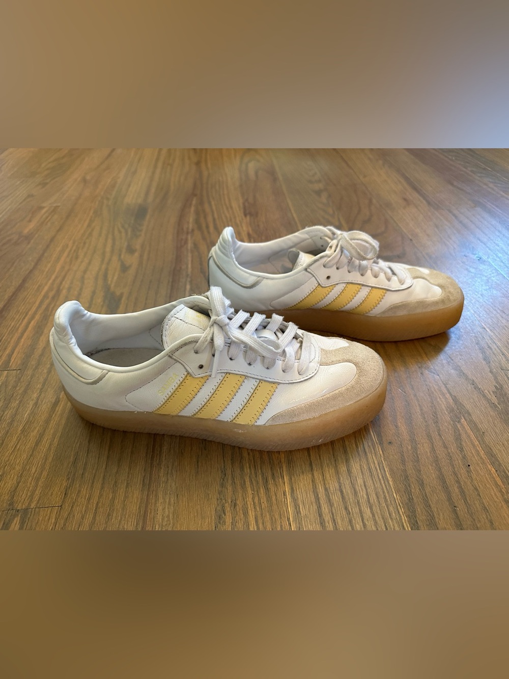 Adidas Sambae Women's 8.5 EUC